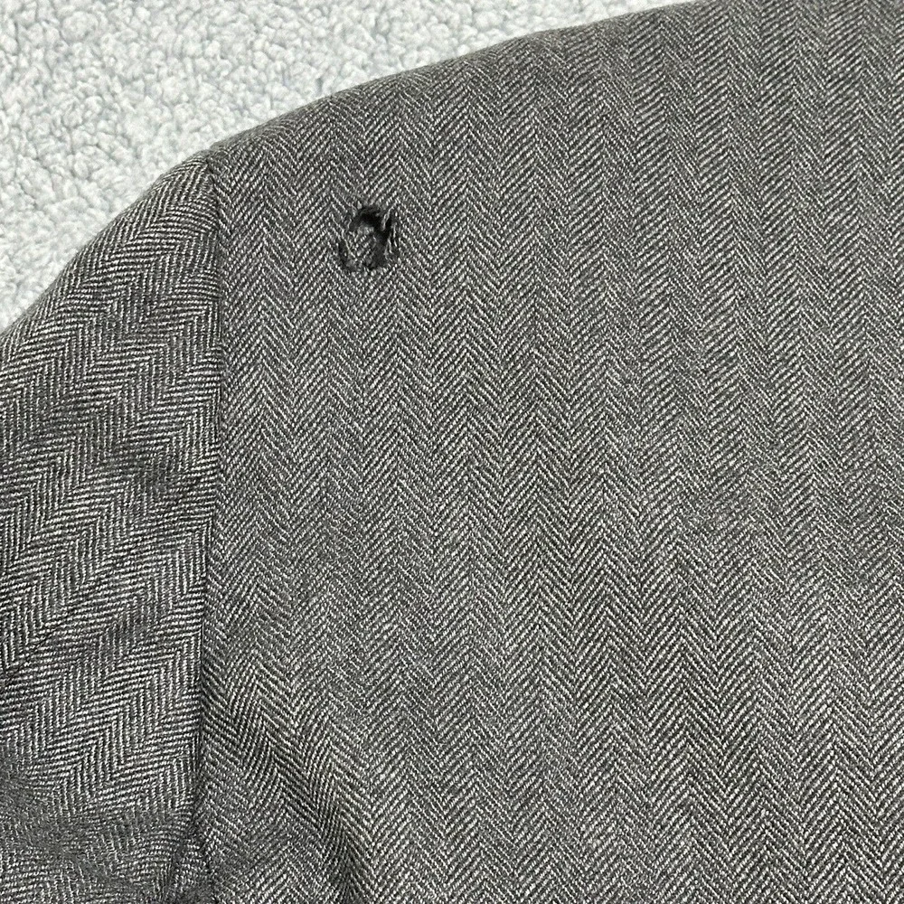 Ibiza Pagano Men’s 100% Gray Wool‎ Blazer Black Armpatch Size 46 R With Flaws